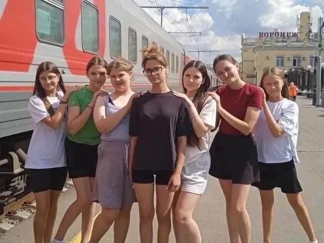 Ракитянские школьники отправились на отдых к морю.